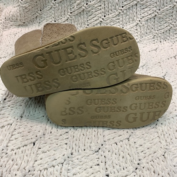 GUESS Kids Fur-Lined Monogram Winter Fall Boots - Picture 4 of 9